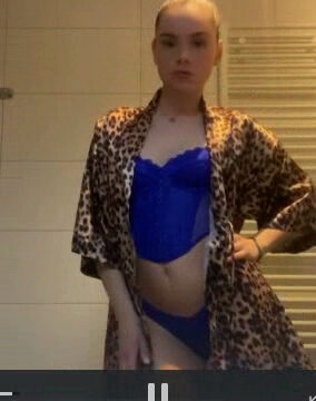 Famke Louise Sexy show erotic body
